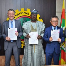 Left-Right: Managing Director of SAPETRO, Mr Toyin Adenuga, MD TEPNG, Mr Mike Sangstar, GMD NNPC, Mallam Mele Kyari, Rep of CNOOC Mr. Yuguang Pan and MD Prime 130 Limited, Mr. Emeka Phil Ebasie, at the execution of OML 130 Gas Supply Agreements.