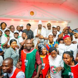 Ooni Hosts Peter Obi, Lauds His Youth Development Agenda