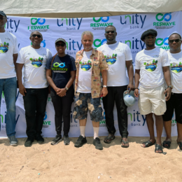 L-R: Mr. Hillary Ajuebon, DH, Resources, Unity Bank Plc; Mr. Funwa Akinmade, Group Head, Retail, SME and E-Business, Unity Bank P lc; Doyinsola Ogunye, Founder, RESWAYE; Desmond Majekodunmi, Founder, LUFASI Nature Park; Ibukun Coker, Head, Strategy Department, Unity Bank Plc; Eghomwanre Iyamu, Head, E-Business Departmentm Unity Bank Plc and Samuel Akinyele, Head, Business Support Department, Unity Bank Plc at the beach cleaning exercise to mark the World Earth Day 2023.